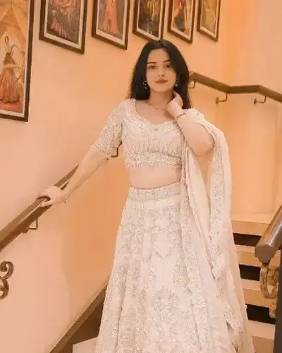 Escort Shahjahanpur